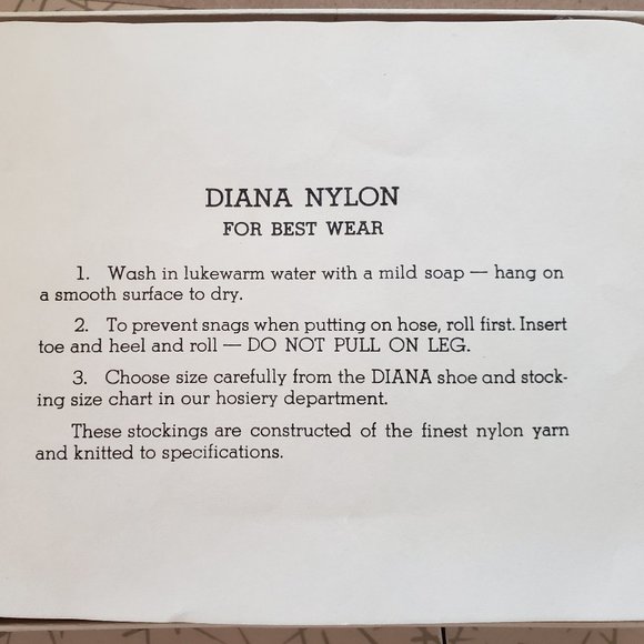 Diana Stockings - Picture 4 of 15